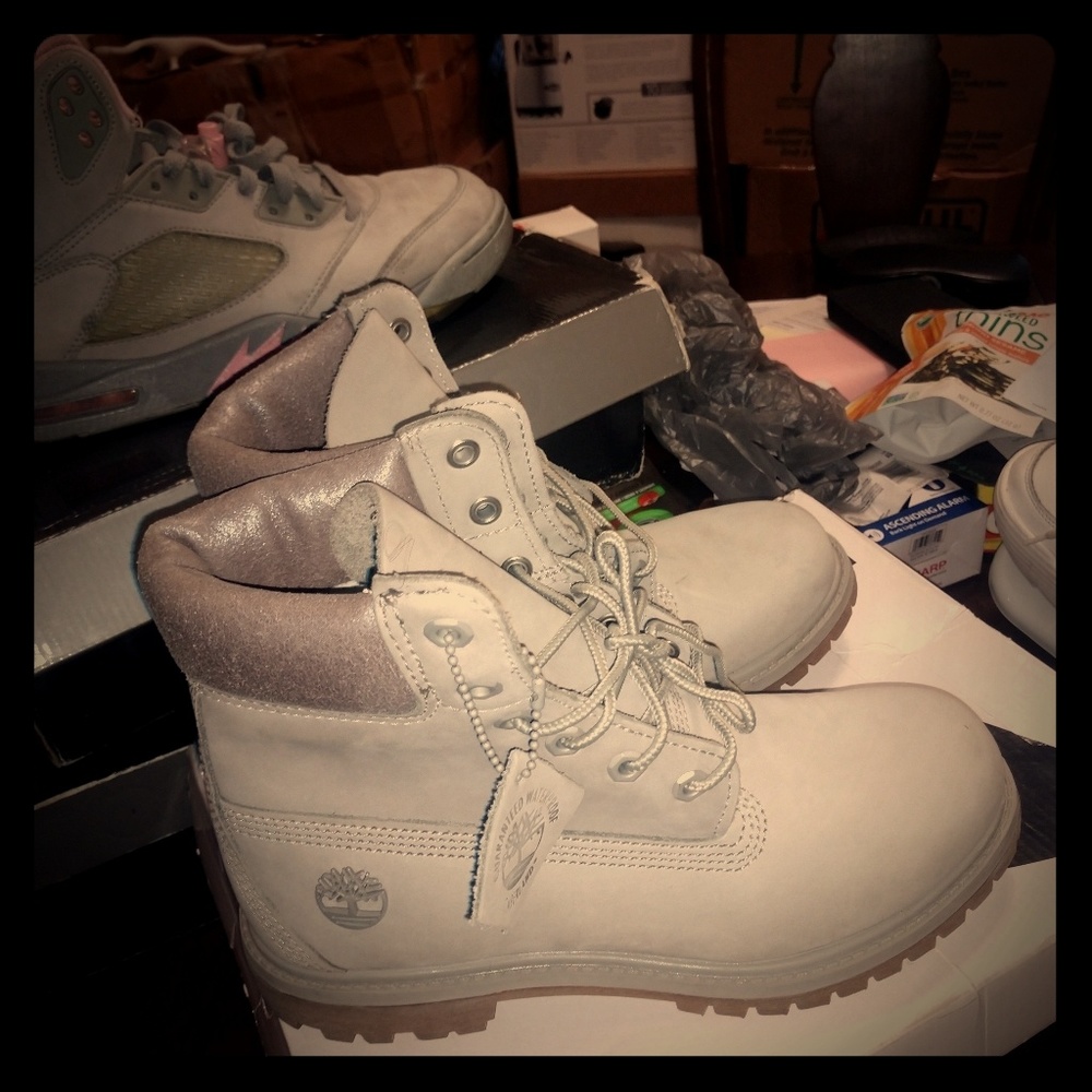 Grey Tims